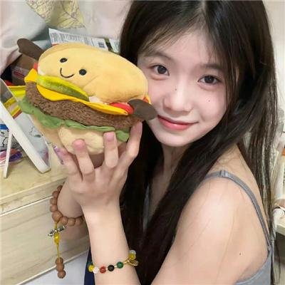 小镇猪事 海报